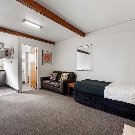 Coachman'S Lodge Motel Whanganui Exterior photo