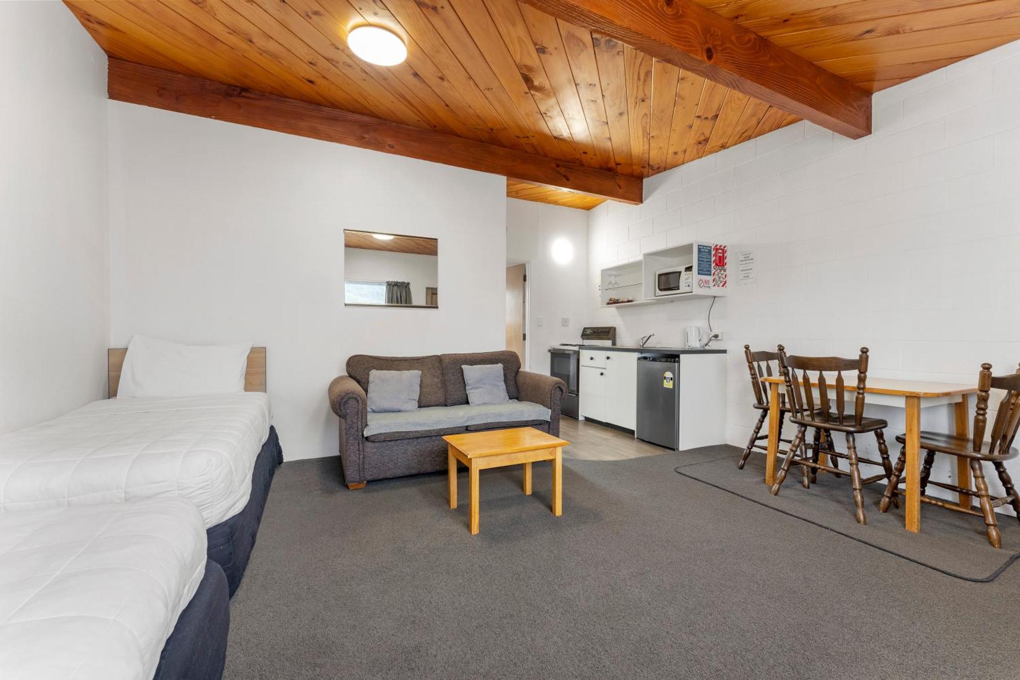 Coachman'S Lodge Motel Whanganui Exterior photo