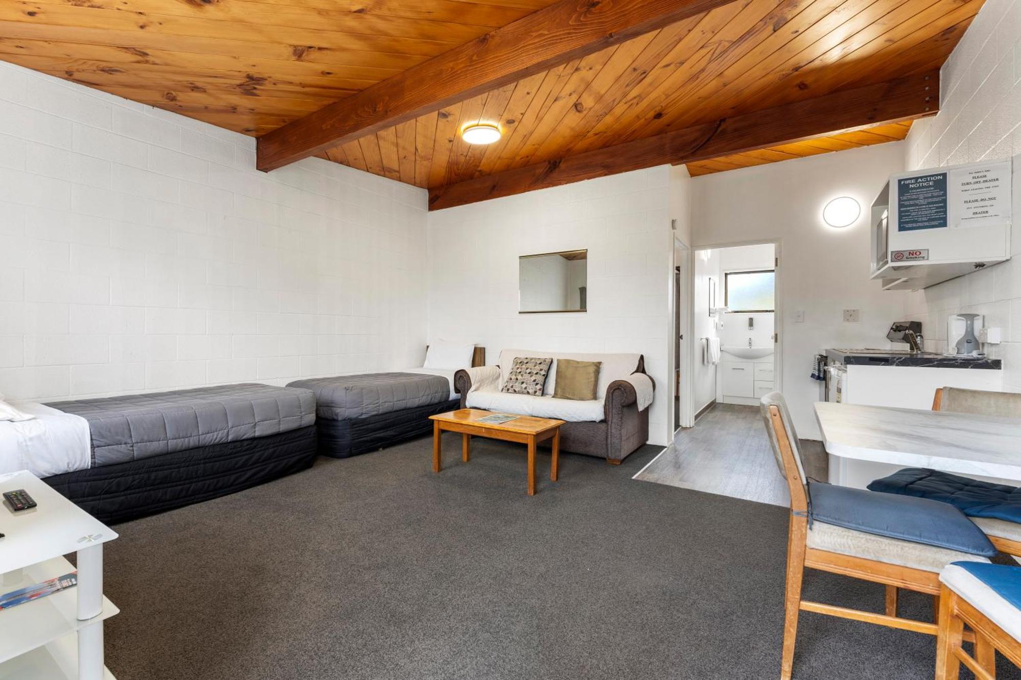 Coachman'S Lodge Motel Whanganui Exterior photo