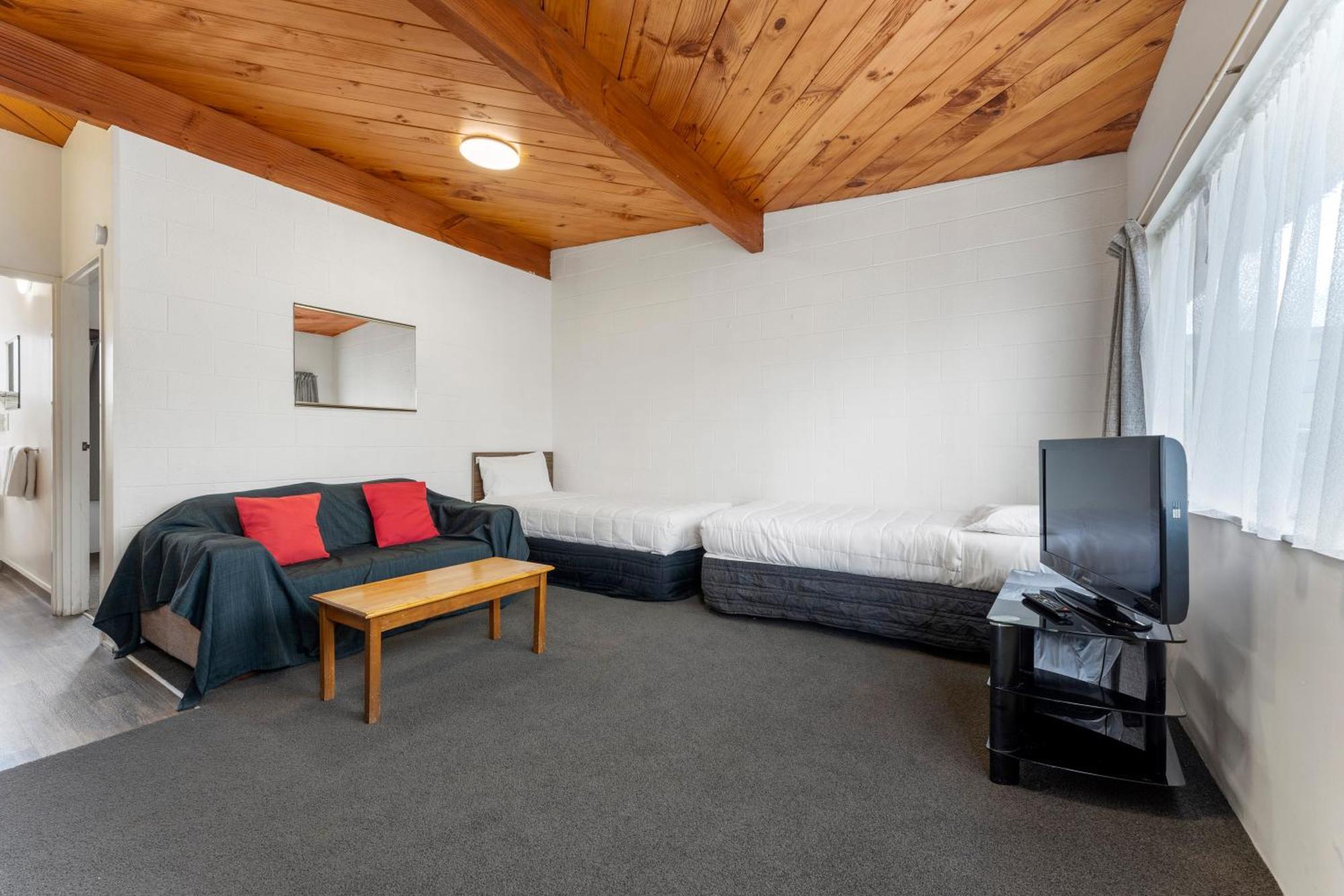Coachman'S Lodge Motel Whanganui Exterior photo