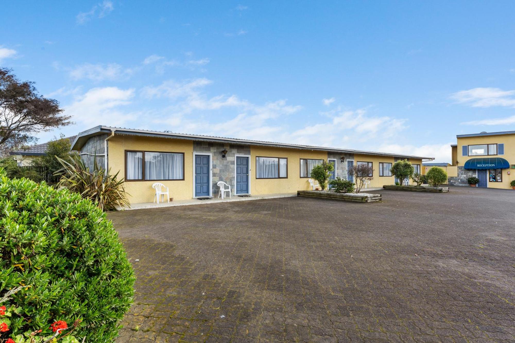 Coachman'S Lodge Motel Whanganui Exterior photo