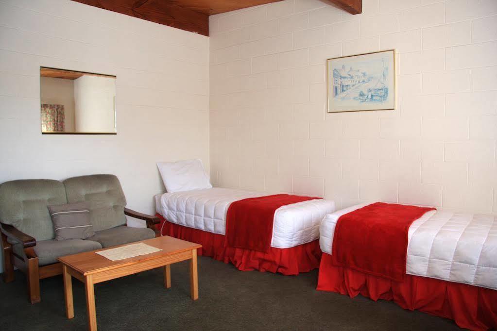 Coachman'S Lodge Motel Whanganui Exterior photo
